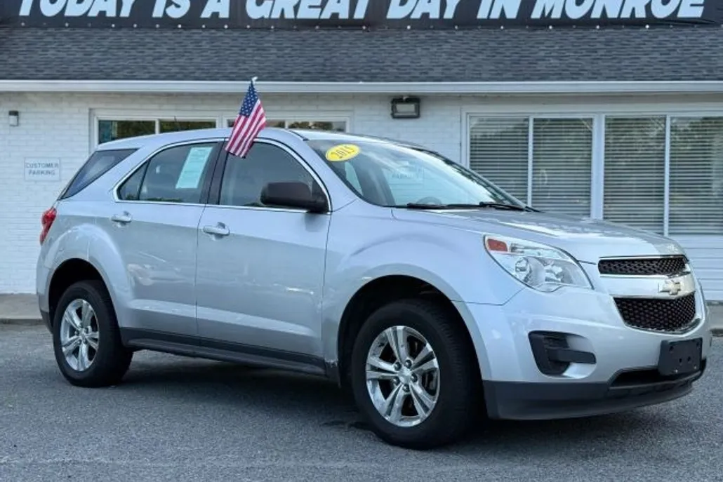 2015 Chevrolet Equinox LS photo 1