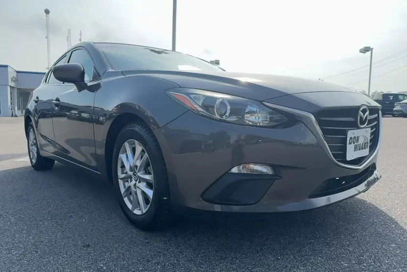 2016 Mazda Mazda3 i Sport photo 1