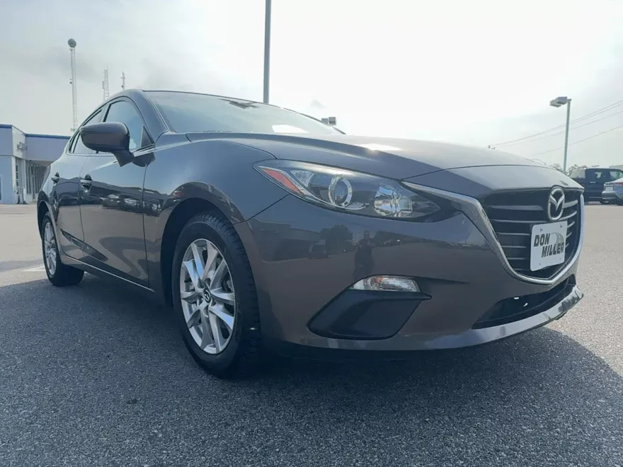 2016 Mazda Mazda3 i Sport photo 1