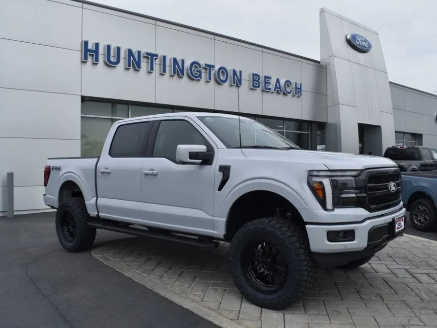 2025 Ford F-150 Lariat photo 1