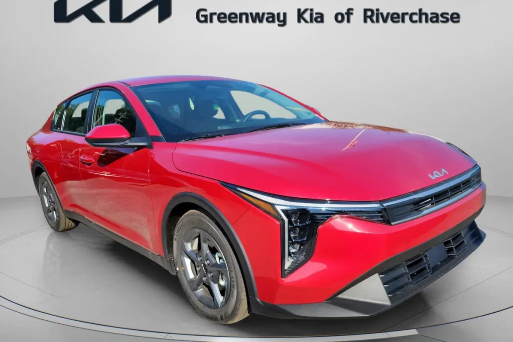 2025 Kia K4 LXS photo 1