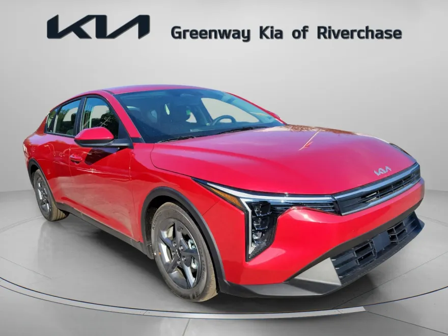 2025 Kia K4 LXS photo 1