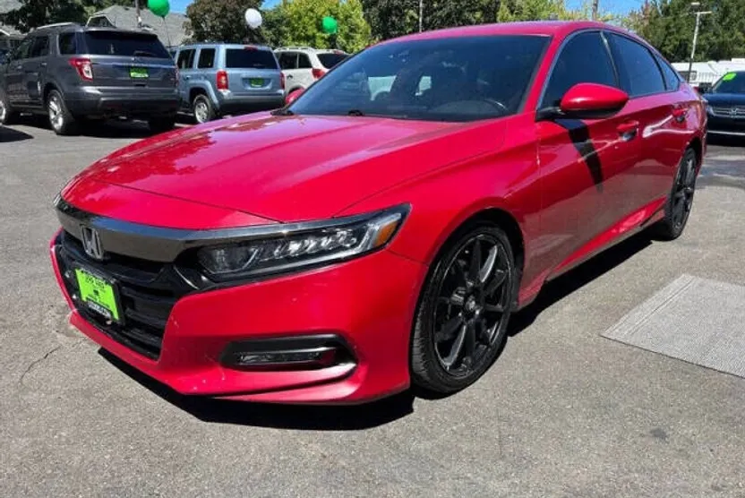 2018 Honda Accord Sport photo 1