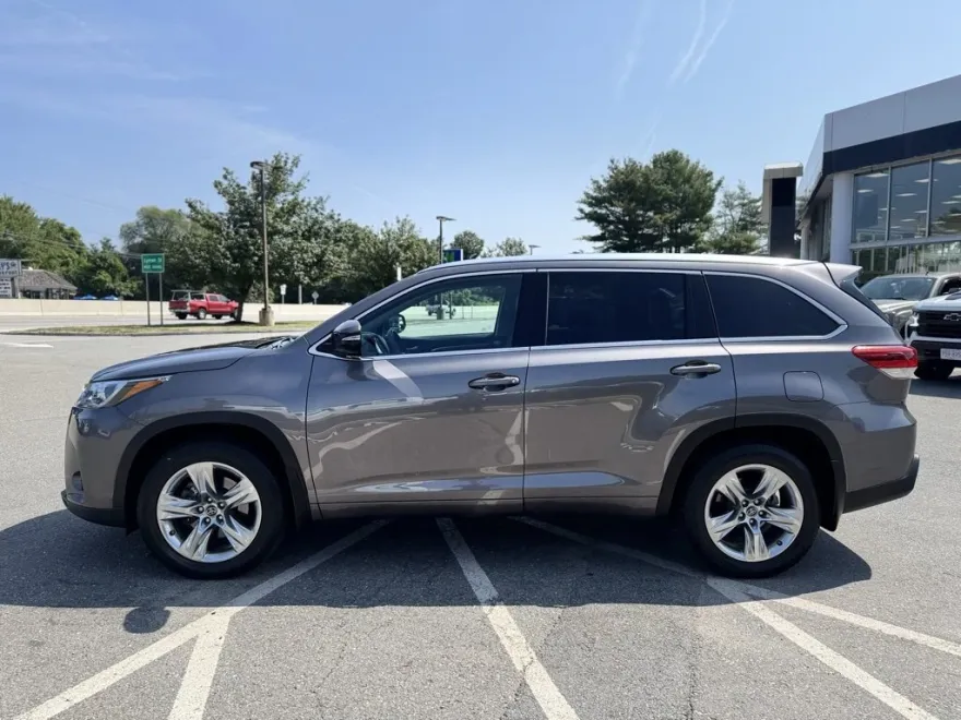 2018 Toyota Highlander Limited photo 1