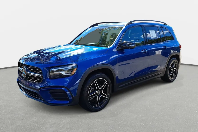 2025 Mercedes Benz GLB 250 4MATIC photo 1