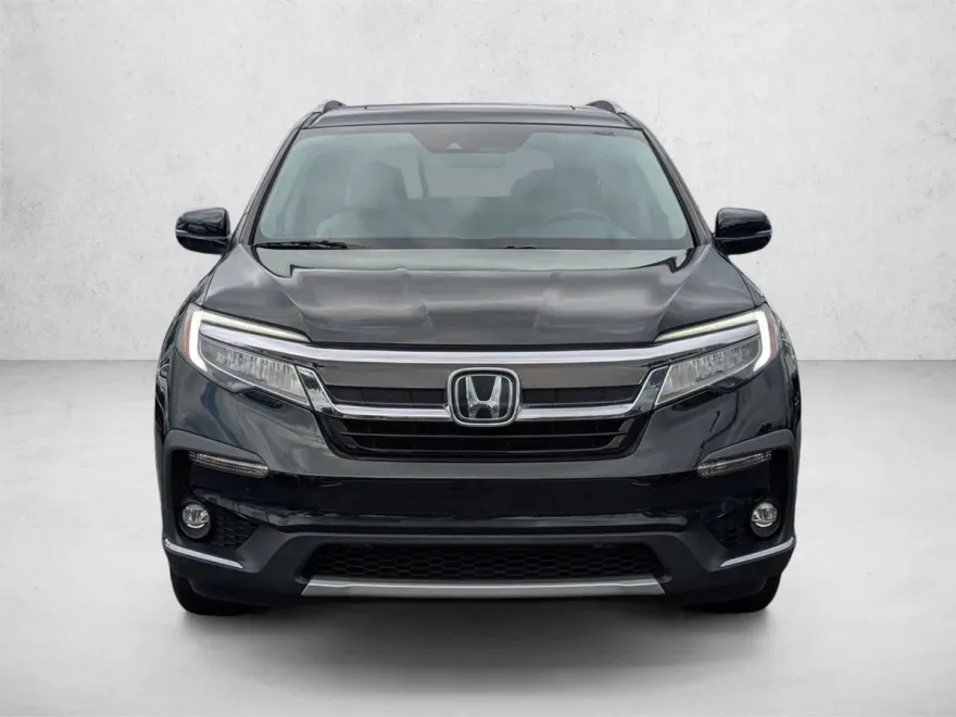 2021 Honda Pilot Touring photo 1