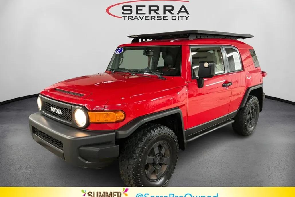 2012 Toyota FJ Cruiser Base photo 1