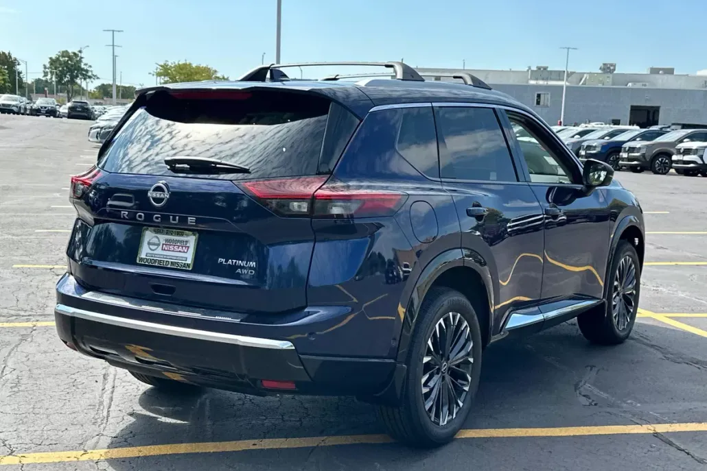 2026 Nissan Rogue Platinum photo 1