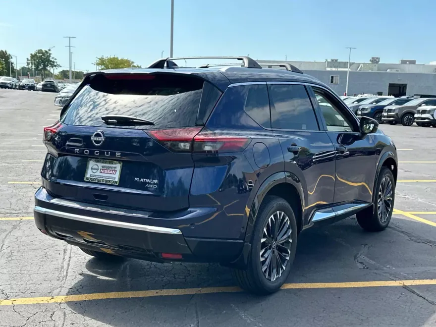 2026 Nissan Rogue Platinum photo 1