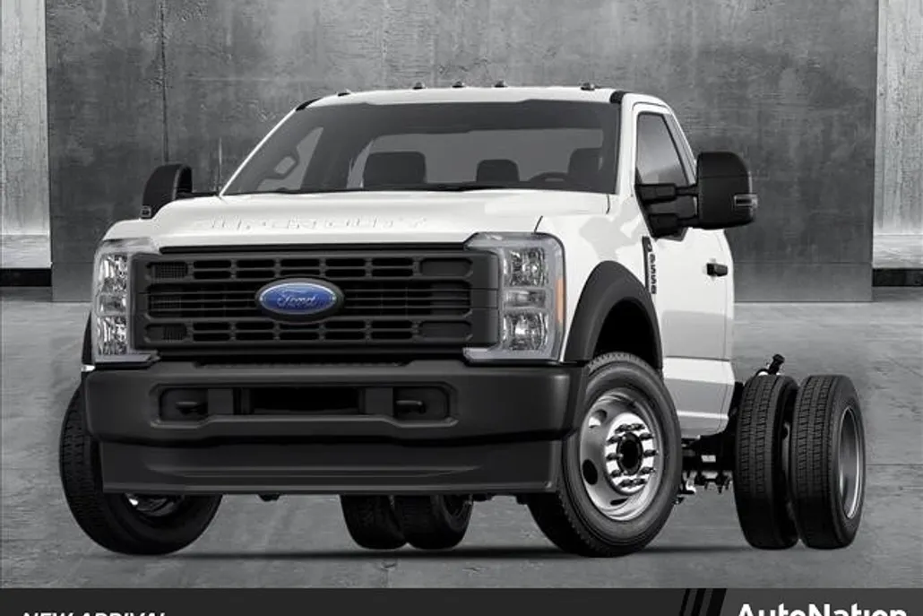 2025 Ford F-550 XL photo 1