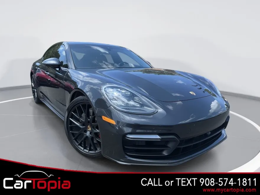 2020 Porsche Panamera GTS photo 1