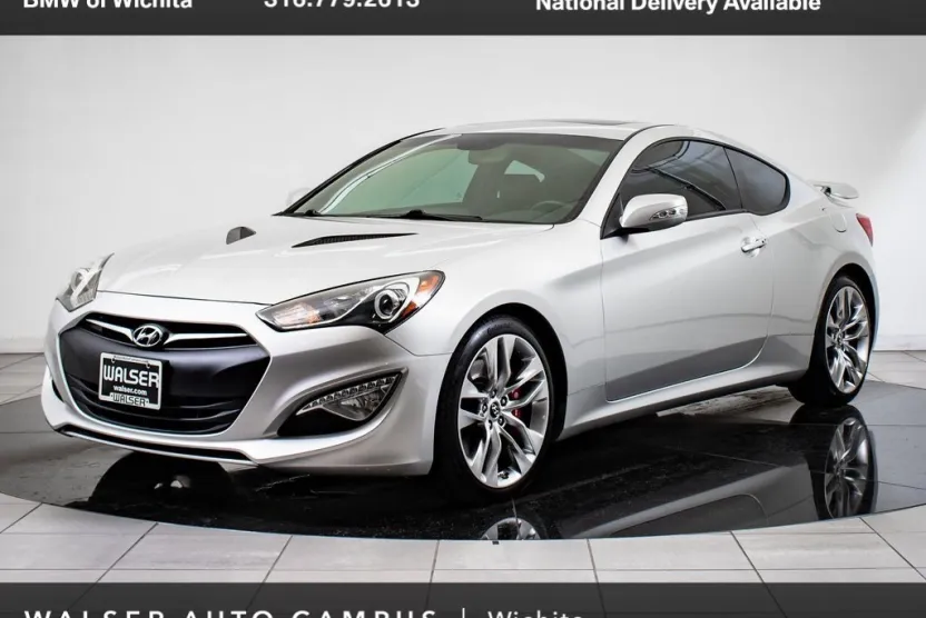2013 Hyundai Genesis Coupe 3.8 Track photo 1