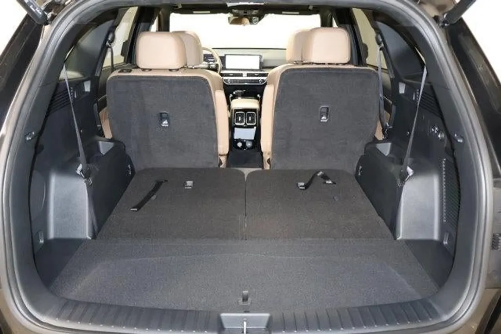 2026 Kia Sorento X-Line SX Prestige photo 1