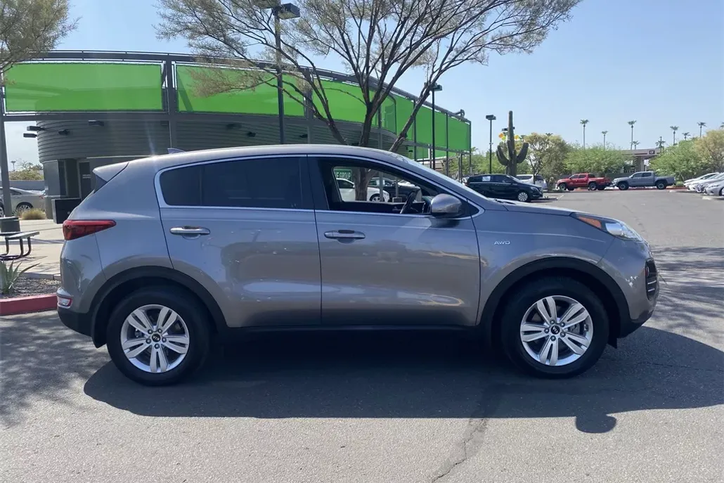 2019 Kia Sportage LX photo 1