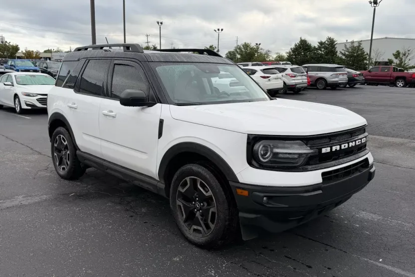 2022 Ford Bronco Sport Outer Banks photo 1