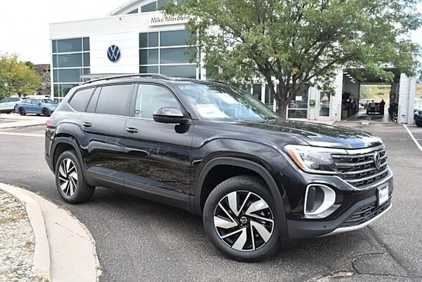 2026 Volkswagen Atlas SE Technology photo 1