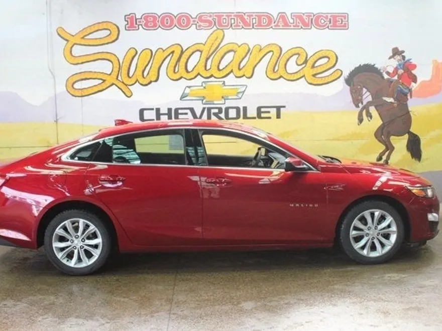 2023 Chevrolet Malibu 1LT photo 1
