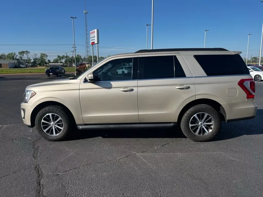 2018 Ford Expedition XLT photo 1