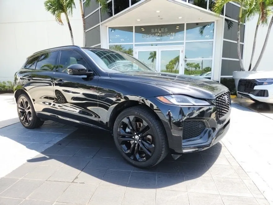2024 Jaguar F-PACE P400 R-Dynamic S photo 1