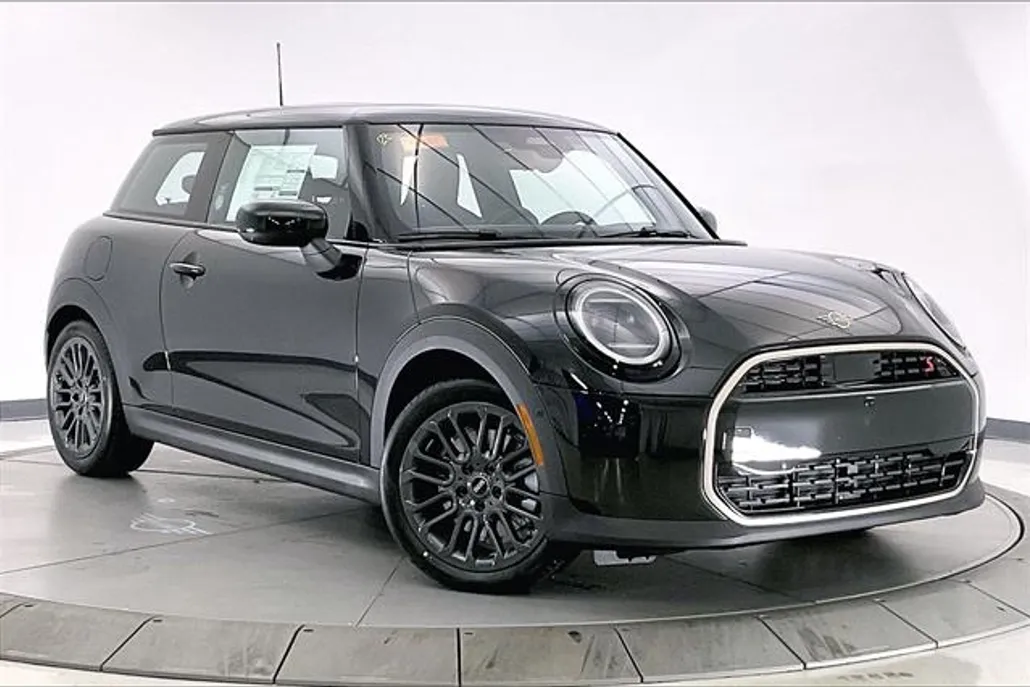 2025 Mini Cooper Hardtop 2 Door photo 1