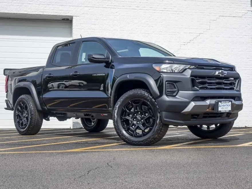 2026 Chevrolet Colorado Trail Boss photo 1
