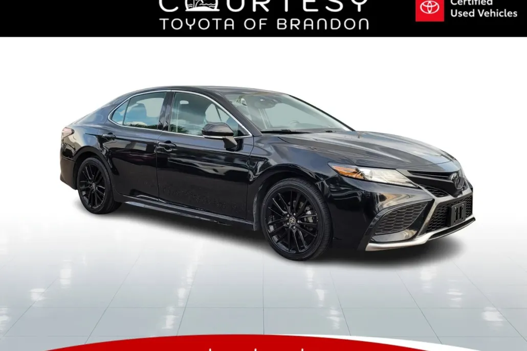 2023 Toyota Camry XSE photo 1