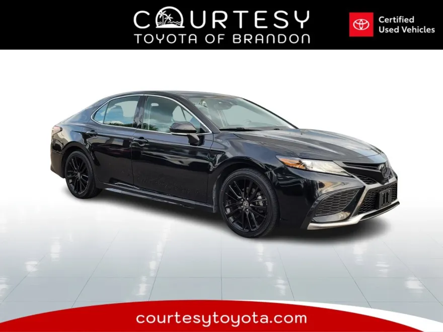 2023 Toyota Camry XSE photo 1