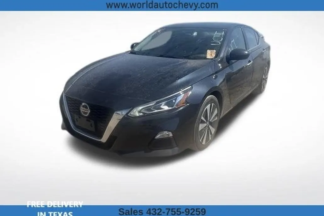 2022 Nissan Altima SV photo 1