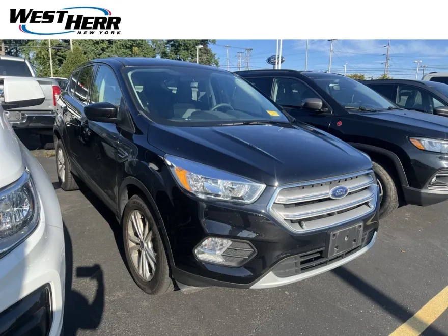 2019 Ford Escape SE photo 1