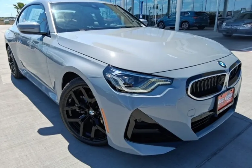 2026 Bmw 230i photo 1