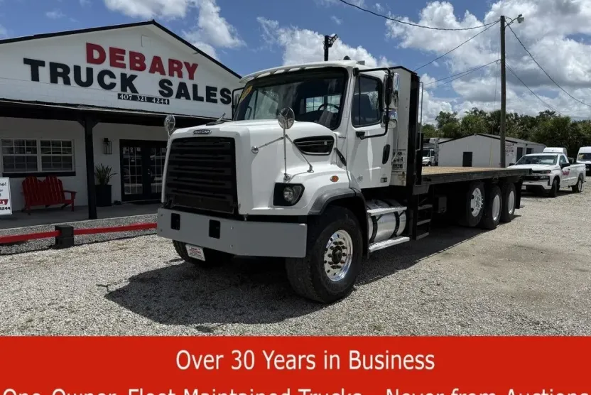 2016 Freightliner 108SD photo 1