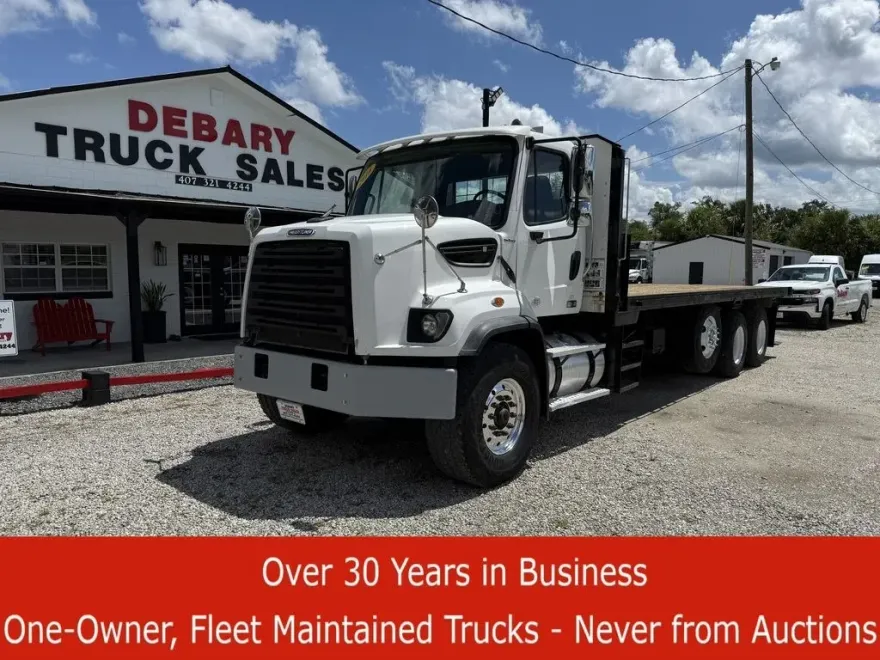 2016 Freightliner 108SD photo 1