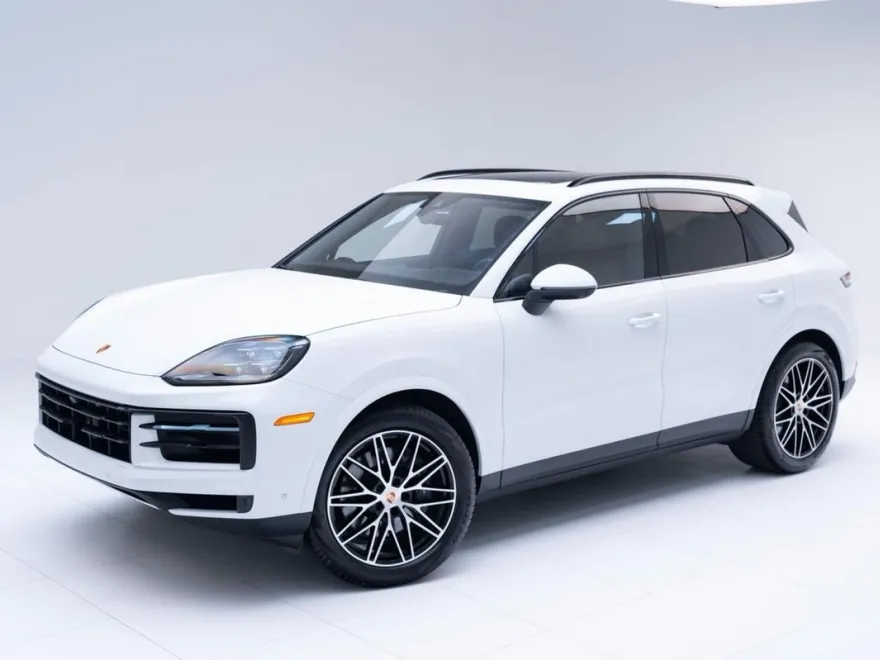 2022 Porsche Cayenne GTS photo 35