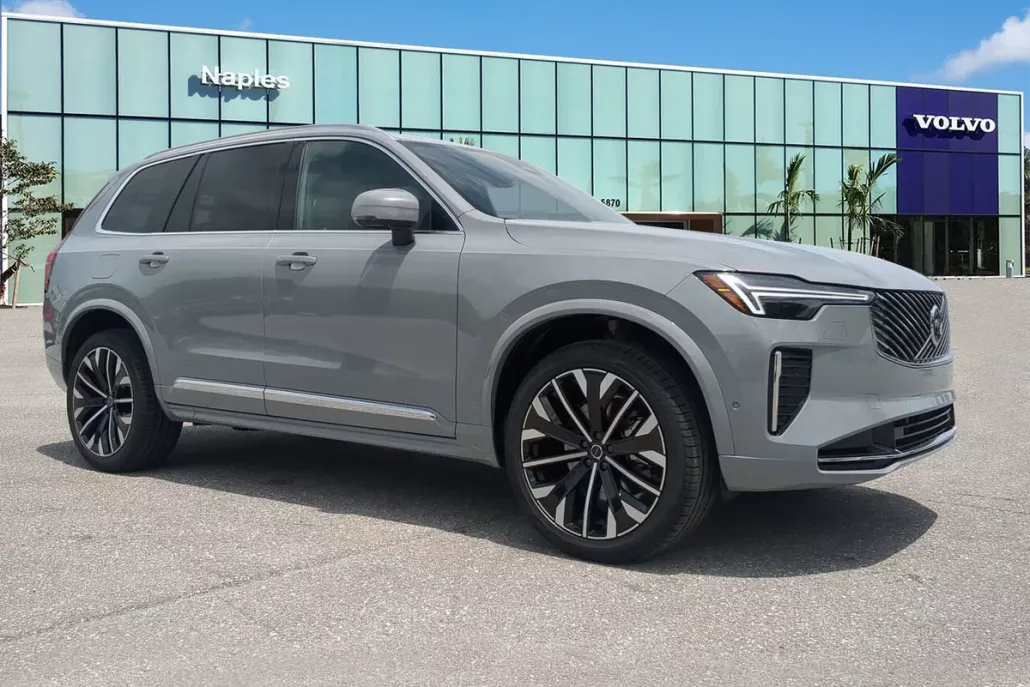 2026 Volvo XC90 Plus photo 1