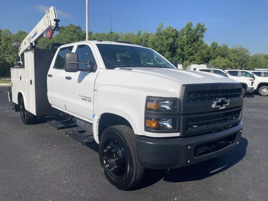 2022 Chevrolet Silverado 4500HD Work Truck photo 1