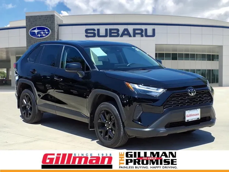 2023 Toyota RAV4 LE photo 1