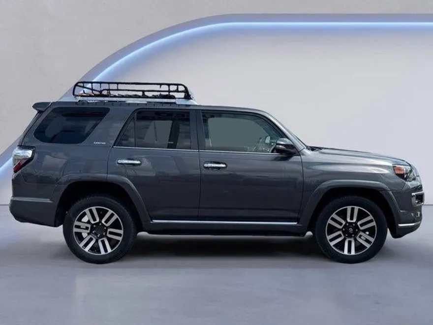2018 Toyota 4Runner Limited photo 1