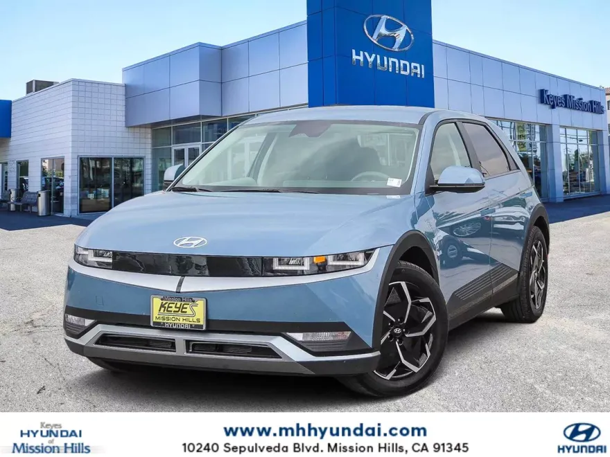 2024 Hyundai Ioniq 5 SE photo 1