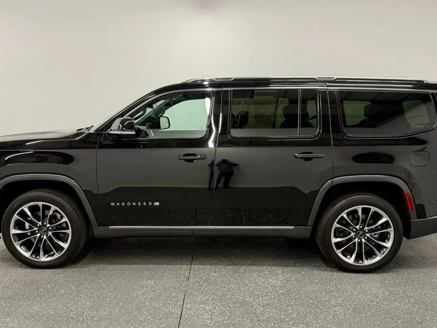 2022 Jeep Wagoneer Series III photo 1