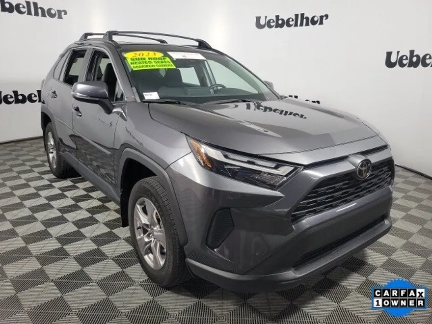 2023 Toyota RAV4 XLE photo 1