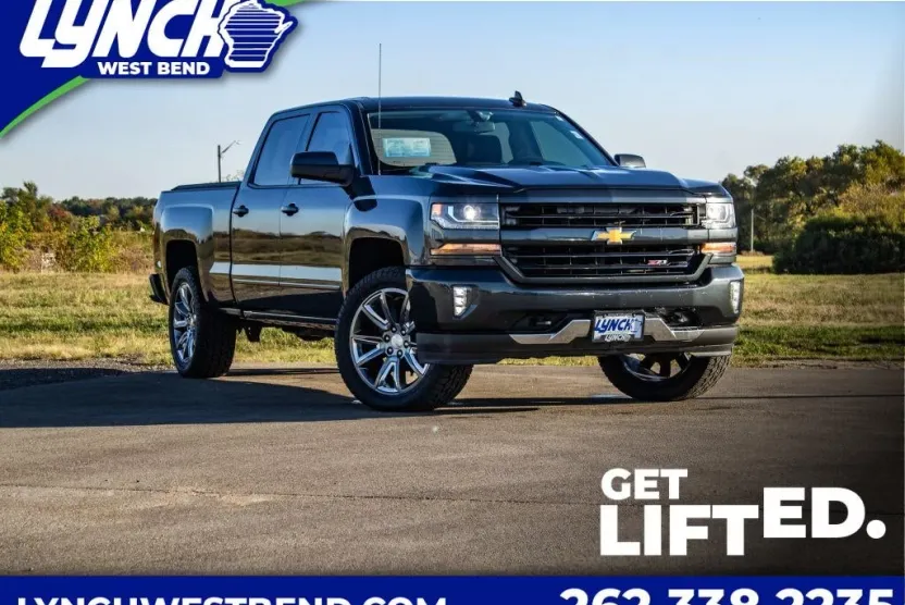 2017 Chevrolet Silverado 1500 LT photo 1