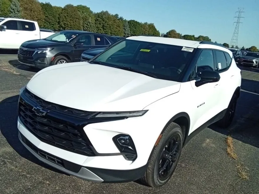 2024 Chevrolet Blazer 2LT photo 1