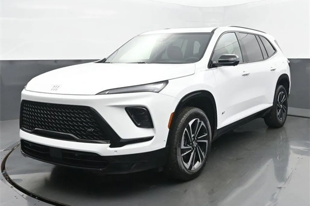2026 Buick Enclave Sport Touring photo 1
