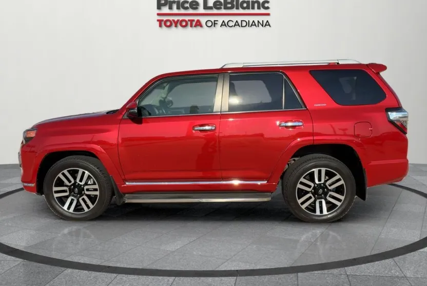 2023 Toyota 4Runner Limited photo 1