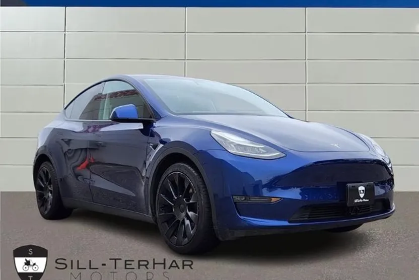 2021 Tesla Model Y Long Range photo 1