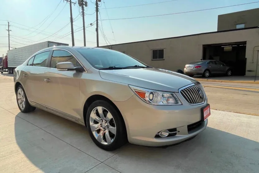 2013 Buick LaCrosse Leather photo 1