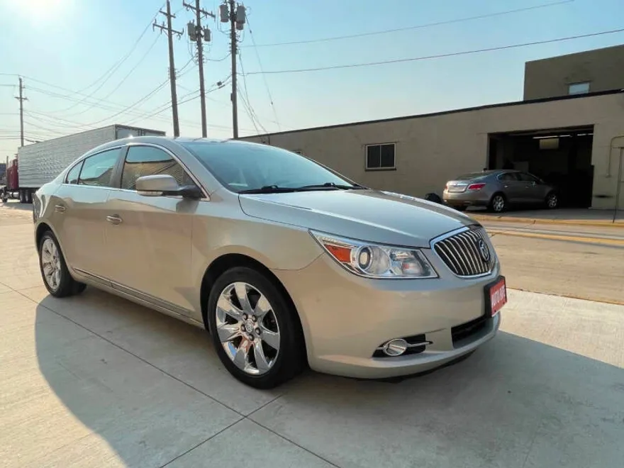 2013 Buick LaCrosse Leather photo 1