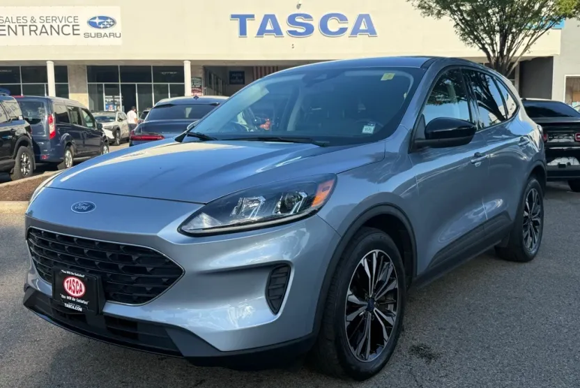 2022 Ford Escape SE photo 1
