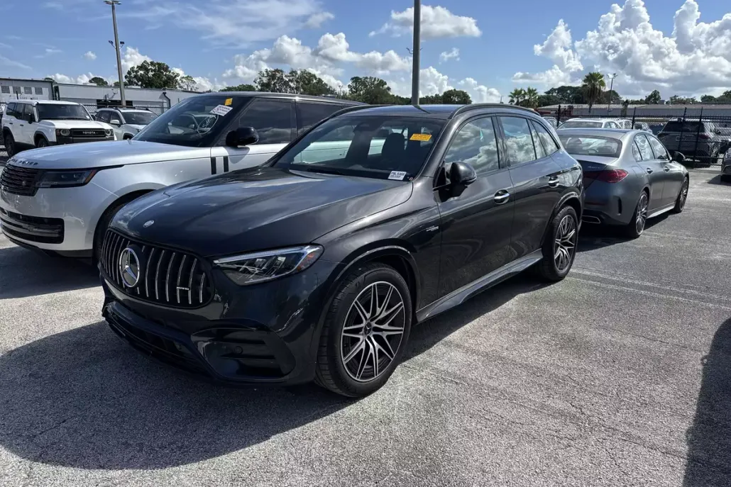 2025 Mercedes Benz GLC AMG 43 4MATIC photo 1