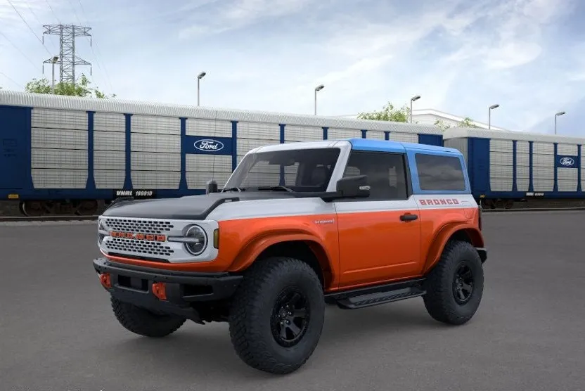 2025 Ford Bronco First Edition photo 1
